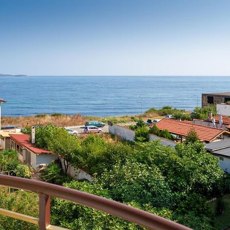 Hotel Milan Primorsko Ngoại thất bức ảnh