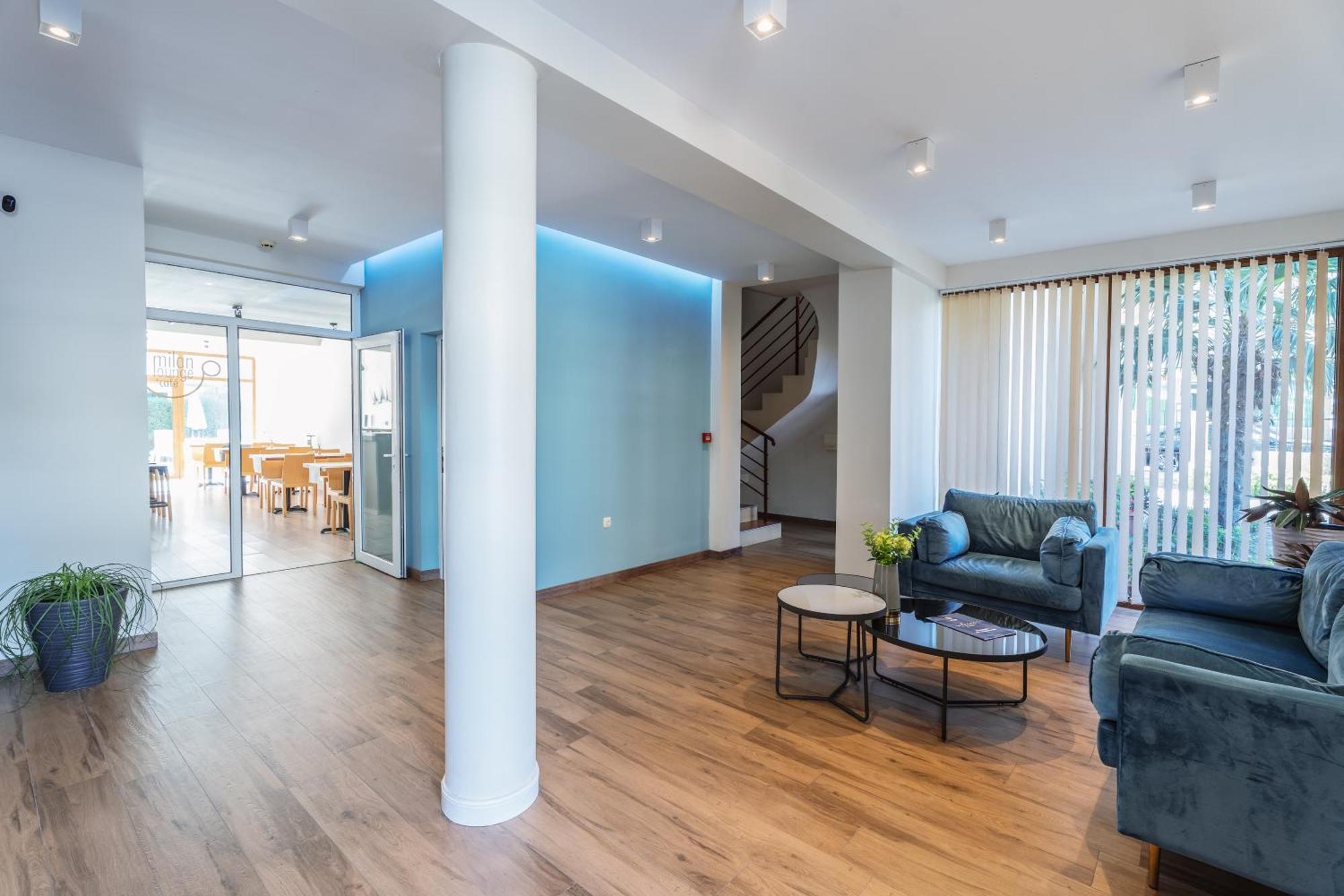 Hotel Milan Primorsko Ngoại thất bức ảnh