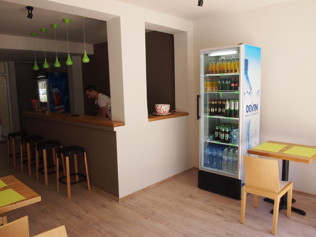 Hotel Milan Primorsko Ngoại thất bức ảnh