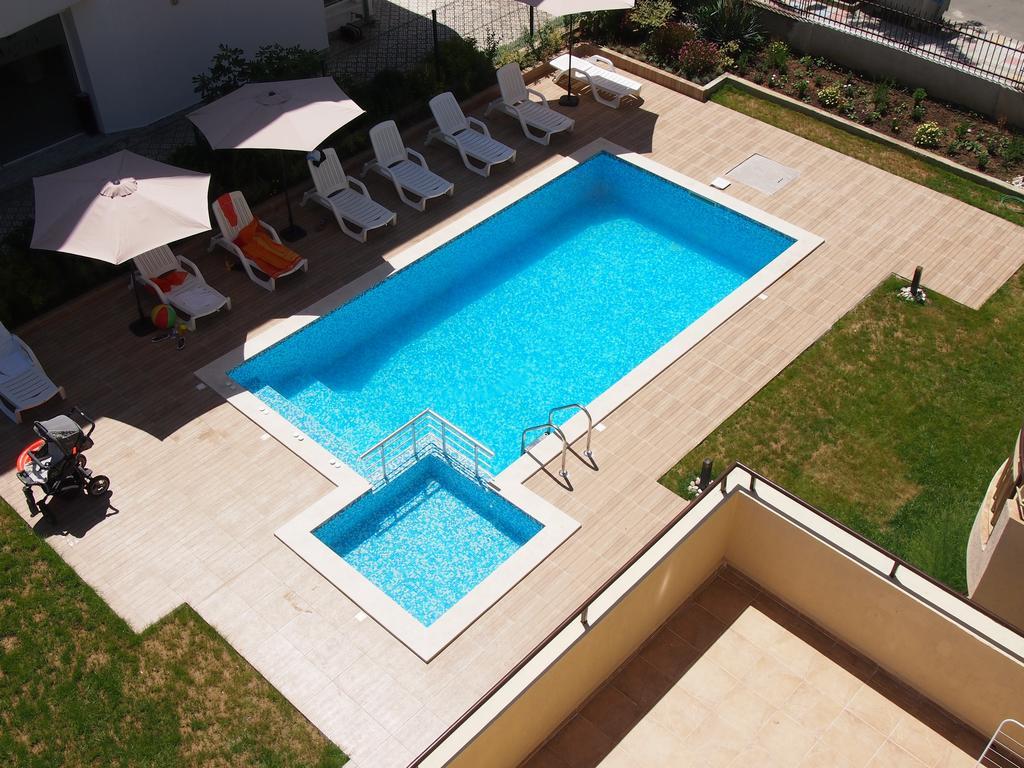 Hotel Milan Primorsko Ngoại thất bức ảnh